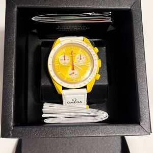 Swatch Omega mission to the sun watch. Brand new, never used!